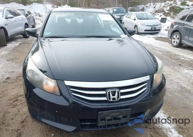 1HGCP2F68CA071303: 44355825