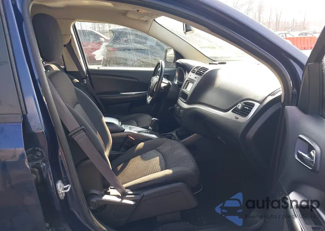 3C4PDCBG8HT579364: 44355909