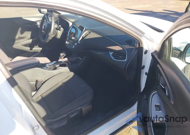 1G1ZD5ST8RF147069: 44356992