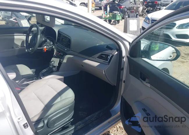 KMHD74LF8HU396814: 44357034