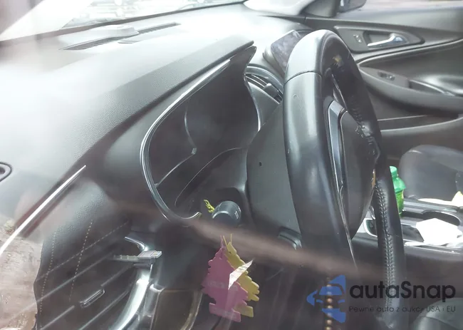 1G1ZD5ST5JF132680: 44357038