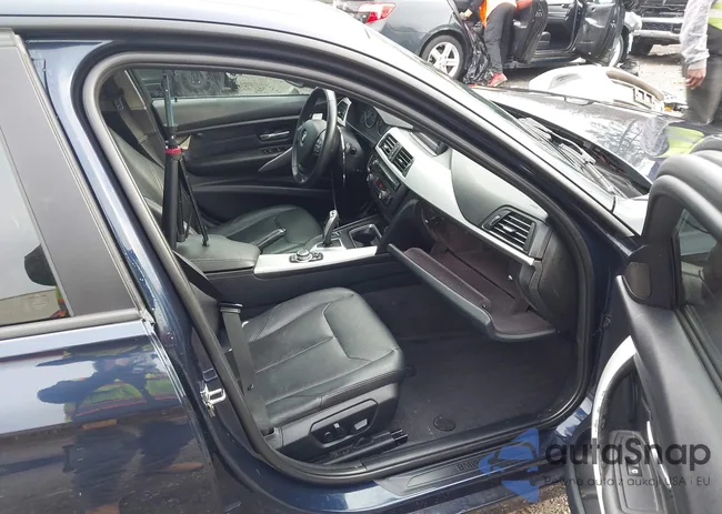 WBA3A5C51CF348614: 44357149