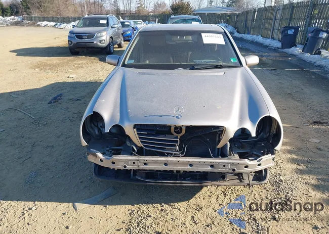 WDBJF65J51B196187: 44357243