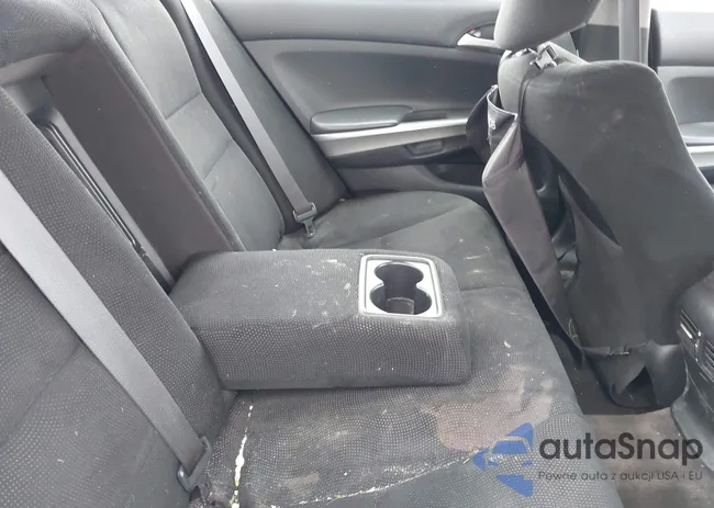 1HGCP2F71AA022871: 44357279