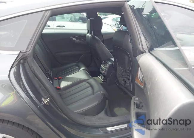 WAU2MAFC1EN009639: 44357515