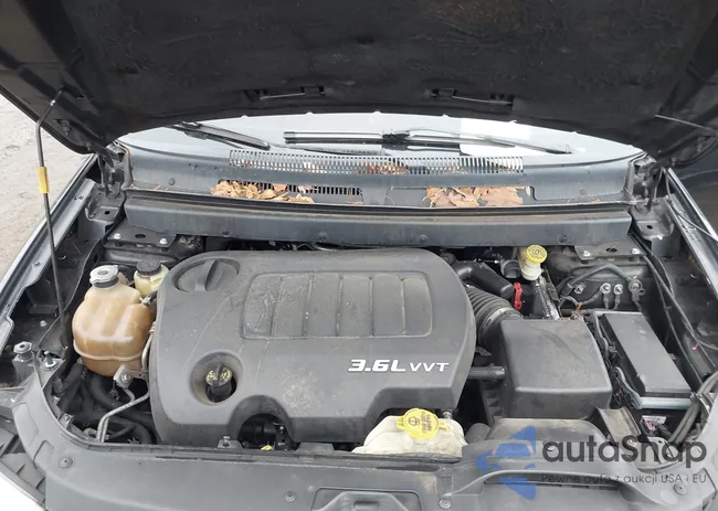 3C4PDDEG1DT689443: 44358218