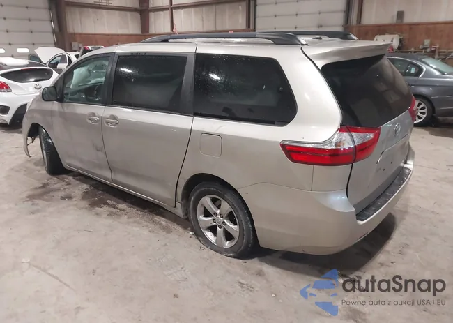 5TDKZ3DC3HS825432: 44358276