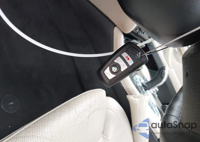 WBAFR7C50DC821780: 44358286