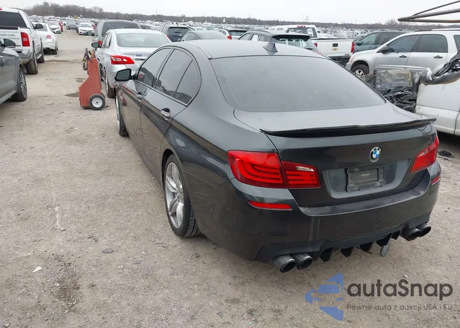 WBAFR7C50DC821780: 44358286