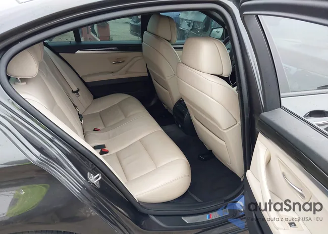 WBAFR7C50DC821780: 44358286