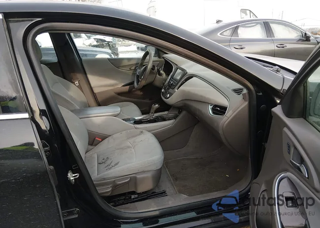 1G1ZE5ST4GF301268: 44358323