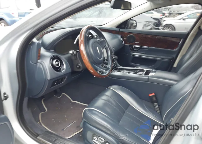 SAJWA1CZ6F8V81619: 44358345