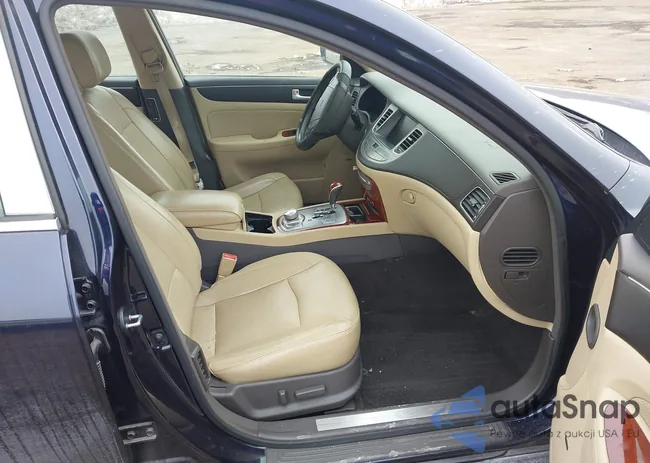 KMHGC4DD6CU203607: 44358398