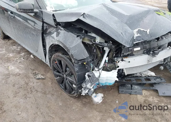 1N4BL4CW9NN380835: 44358445