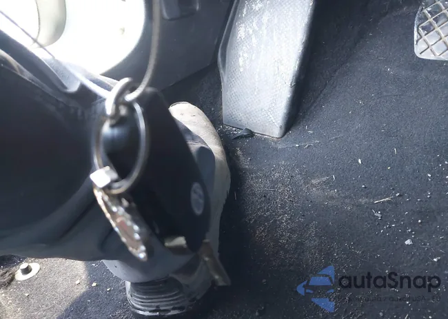 3VWRG3AL0AM009953: 44358458