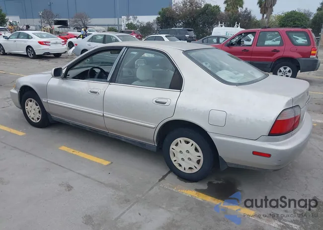 1HGCD5683VA164471: 44357551