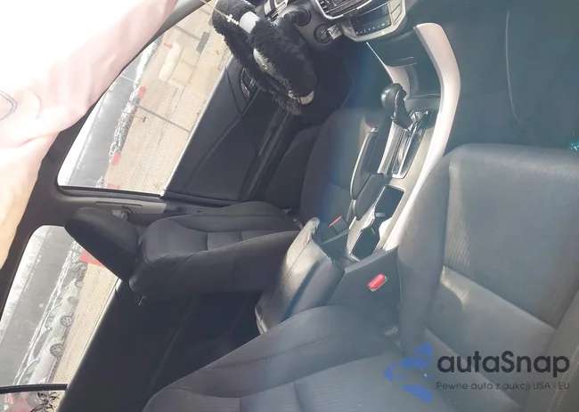 1HGCR2F5XEA091282: 44357918