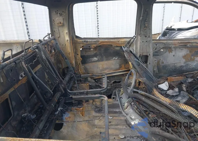 1C6SRFFT1KN553191: 44358979