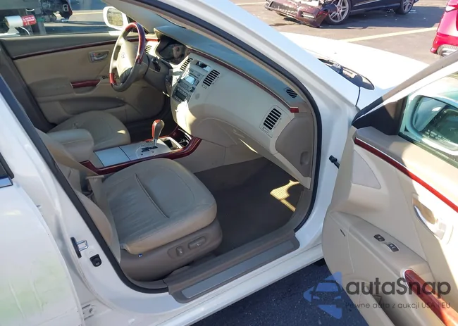 KMHFC46F08A304841: 44359125