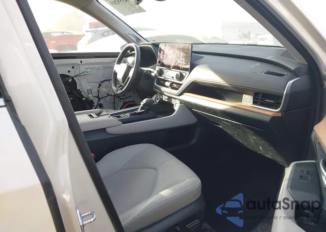 5TDAAAB58RS037601: 44359203