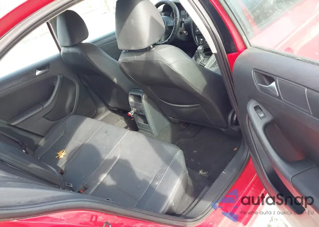 3VWDP7AJ2CM080672: 44359218