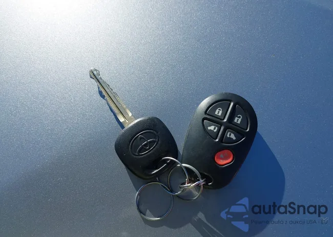 5TDKK3DC9FS608517: 44359246