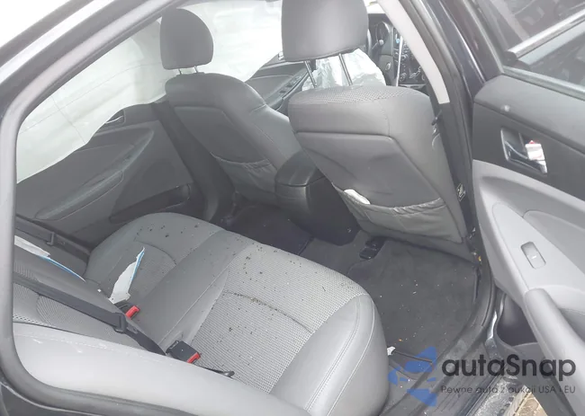 5NPEC4AC8BH273321: 44359354