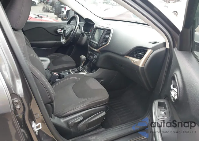 1C4PJMCS2FW527690: 44359395