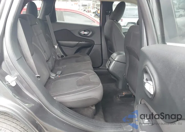 1C4PJMCS2FW527690: 44359395