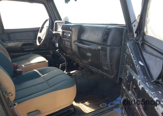 1J4FY29P8VP477072: 44359400