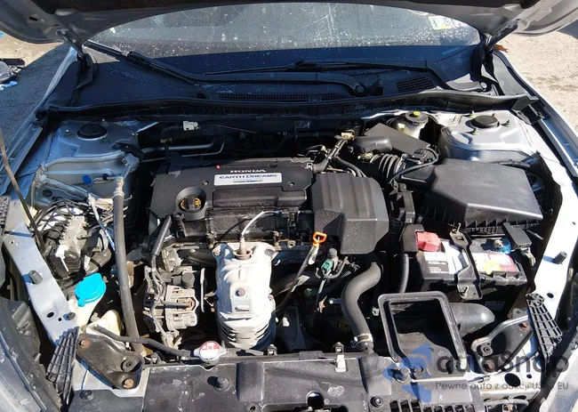 1HGCR2F33DA104029: 44359442