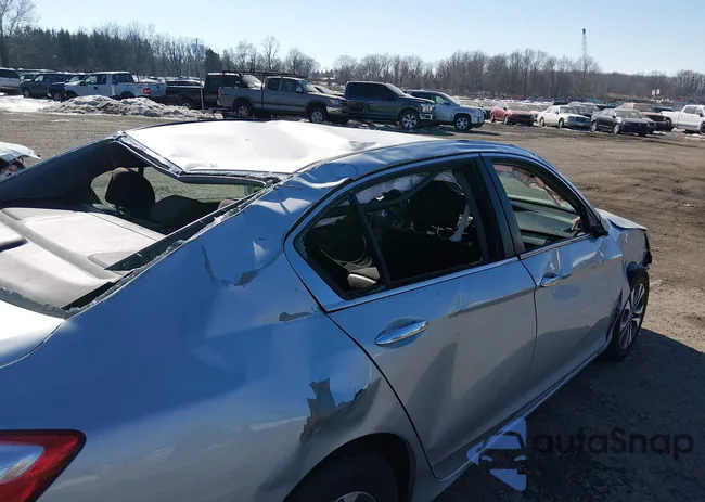 1HGCR2F33DA104029: 44359442