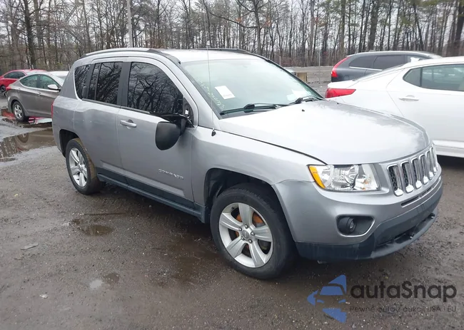 1C4NJCBA4GD554011: 44359480