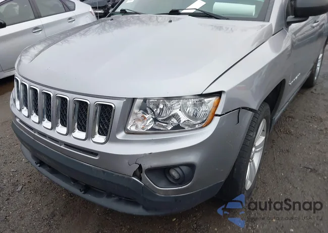 1C4NJCBA4GD554011: 44359480