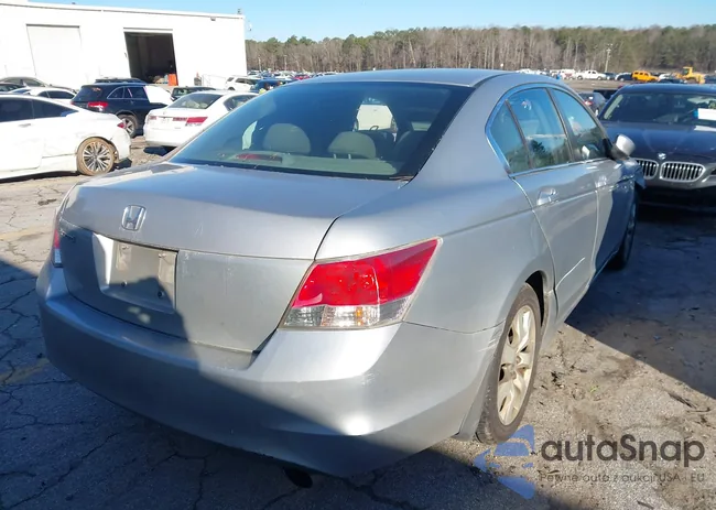 1HGCP2F78AA181659: 44358701