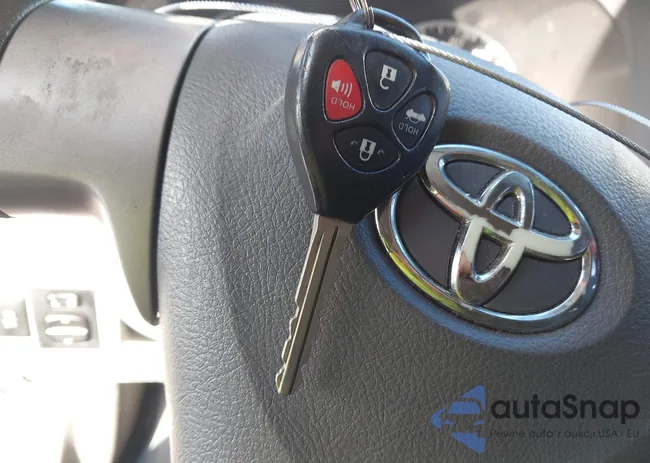 2T1BU4EE2AC304625: 44358736