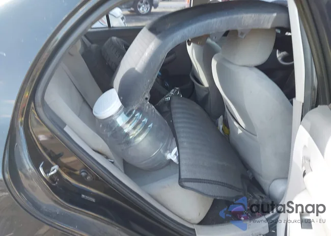 2T1BU4EE2AC304625: 44358736