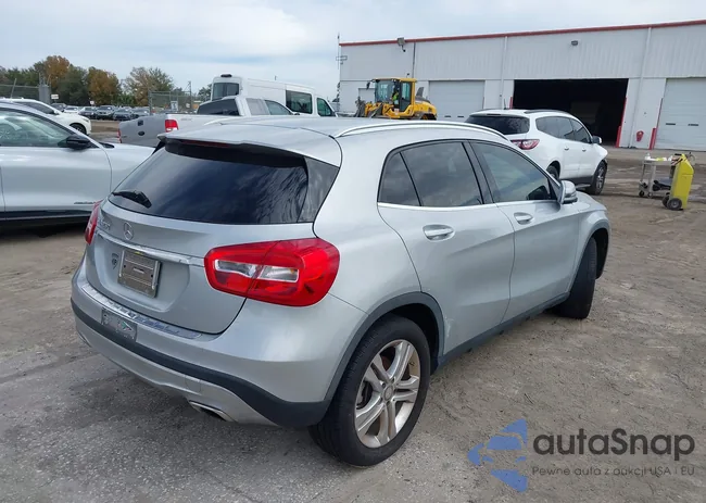 WDCTG4EB5GJ205712: 44358809