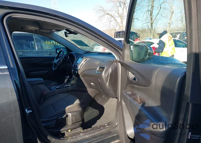 2GNAXJEVXJ6143676: 44358834