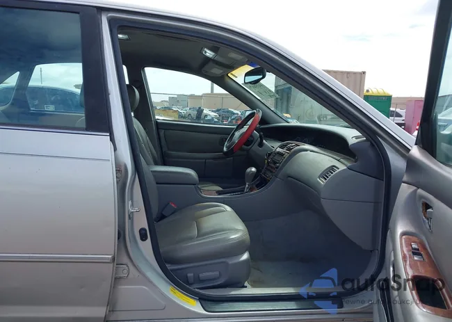 4T1BF28B42U245772: 44358879