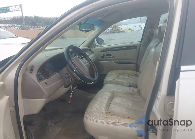 1LNHM83WXYY815787: 44358926