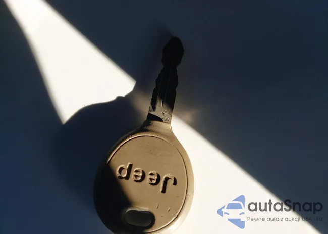 1C4BJWDG0CL172032: 44360165