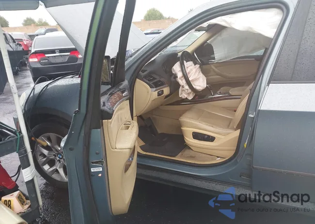 5UXFE43579L268869: 44360252