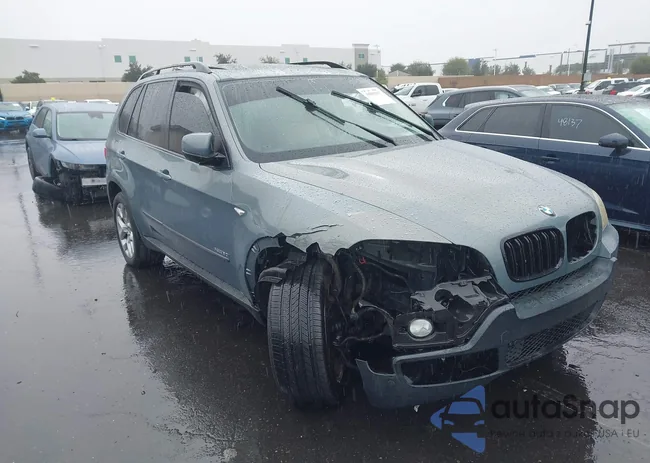 5UXFE43579L268869: 44360252