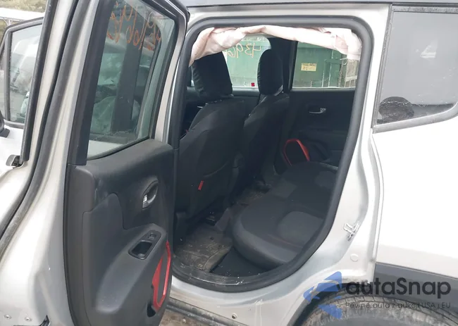 ZACCJBCB5HPE92159: 44360447