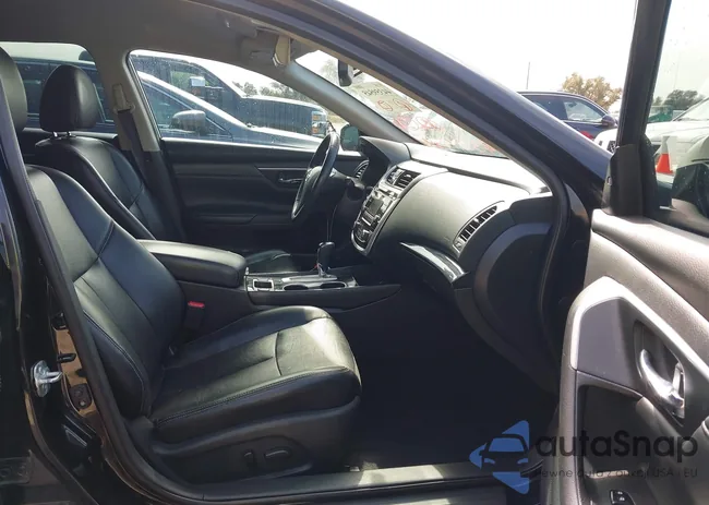 1N4AL3AP9JC198947: 44359545