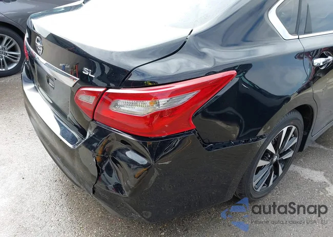 1N4AL3AP9JC198947: 44359545