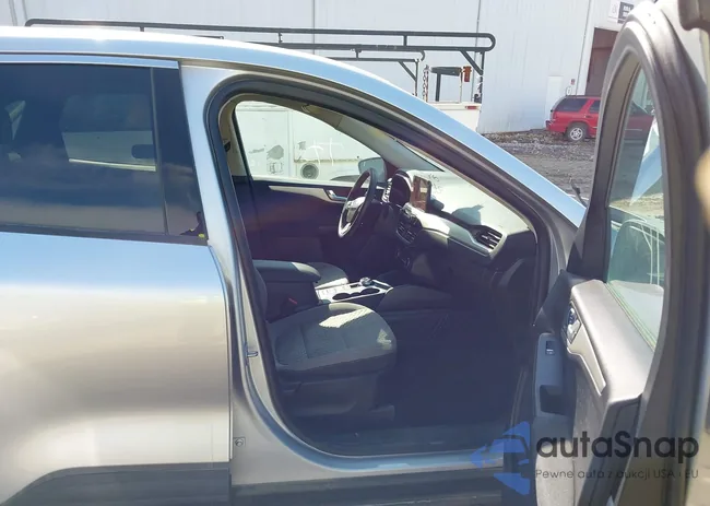 1FMCU9G69LUB11638: 44359552