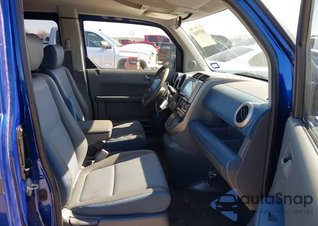 5J6YH28554L016247: 44359601