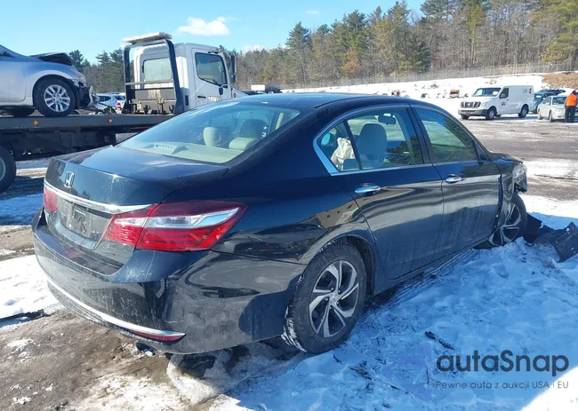 1HGCR2F30HA208418: 44359647